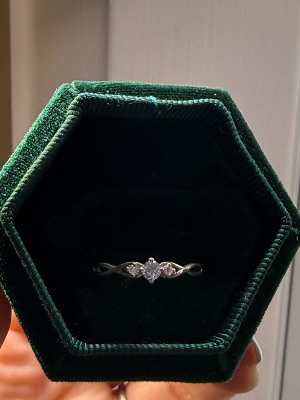 Three-Stone Cubic Zirconia Ring - s925